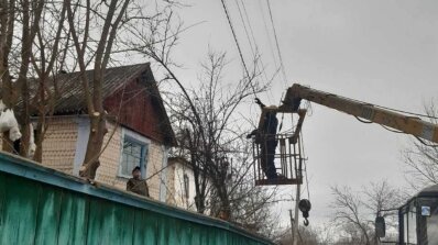 АТ «Вінницяобленерго» – personal account, transmit meter readings, call center 0 (800) 217-217 Будні наших ремонтників_1